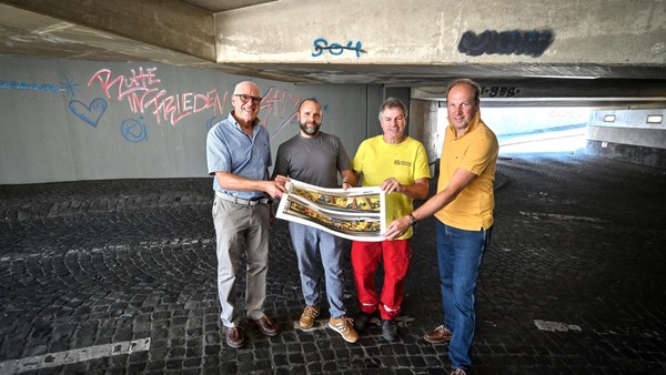 Bunte Wand statt Schmiererei: Velberter will Tiefgaragen-Zufahrt verschönern