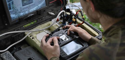 London und Kyjiw schließen Abkommen zur militärischen Nutzung von KI