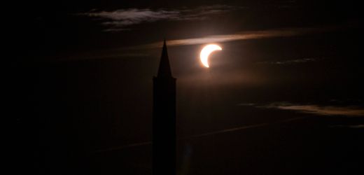 Bremen: Sonnenfinsternis legt Verkehr lahm – größerer Polizeieinsatz