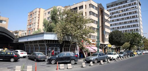 Iran: Angst vor Treibstoffknappheit sorgt für lange Schlangen an Teheraner Tankstellen