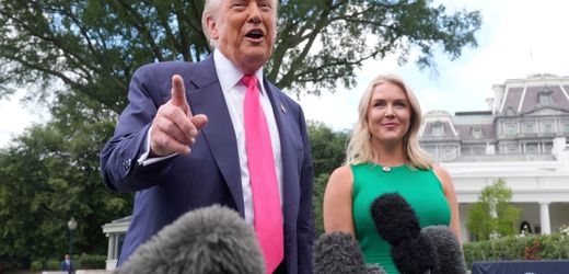 Karoline Leavitt geht – Donald Trump braucht ein neues Sprachrohr