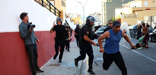 Ceuta: Wie die Bilder von Migranten in der spanischen Exklave der AfD helfen