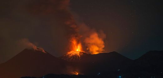 Sizilien: Flugbetrieb in Catania nach Ätna-Ausbruch wieder aufgenommen