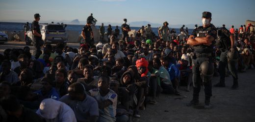 Ceuta: CDU-Geheimdienstexperte schließt hybriden Angriff auf EU nicht aus