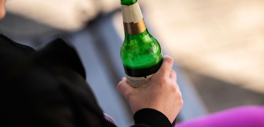 Alkoholverbot für unter 16-Jährige beschlossen – Aus für betreutes Trinken