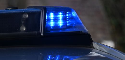 Fellbach im Rems-Murr-Kreis: Mann klaut Kopfhörer, schlägt zu, gibt ihn zurück und entschuldigt sich