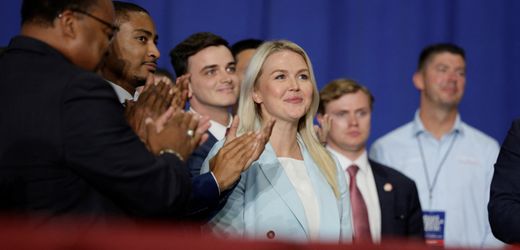 Karoline Leavitt: Donald Trumps scheidende Sprecherin kehrt zu Maga Inc. zurück