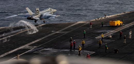 US-Militär fliegt erstmals seit Juli Angriffe in Iran