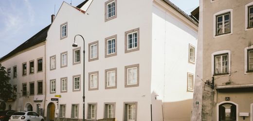 Adolf Hitler: Warum in sein Geburtshaus in Braunau eine Polizeistation einzog