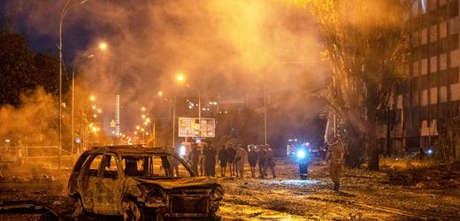 Russland-Ukraine-Krieg: Neun Tote nach russischen Raketenangriffen in Kyjiw