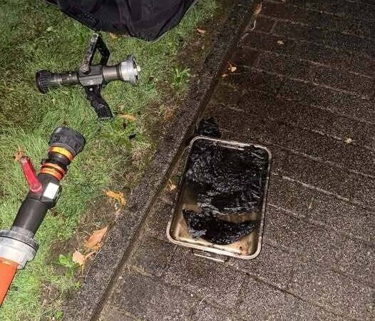 Feuerwehreinsatz an der Annastraße: Angebranntes Essen löst Einsatz in Rheinberg aus