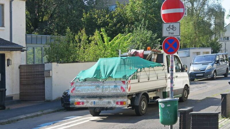 Verkehr in Düsseldorf-Unterrath: Verein fordert Rücknahme von Einbahnstraße – „Unfallgefahr für Schulkinder“