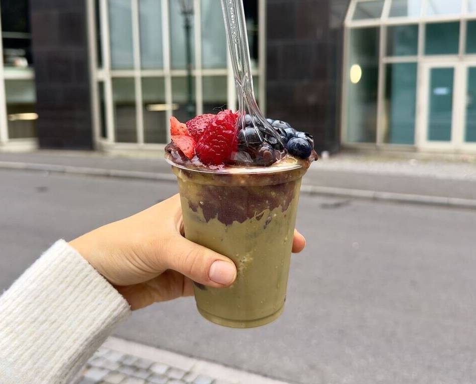Neuer Açai-Laden in Düsseldorf: Großer Hype, ernüchternder Besuch – Soulberry im Test