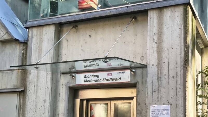 Haltestelle Mettmann-Zentrum: Aufzug erneut defekt – baldige Reparatur versprochen