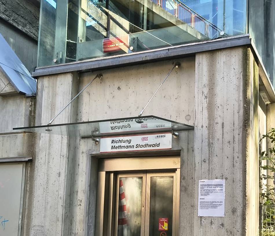 Haltestelle Mettmann-Zentrum: Aufzug erneut defekt – baldige Reparatur versprochen