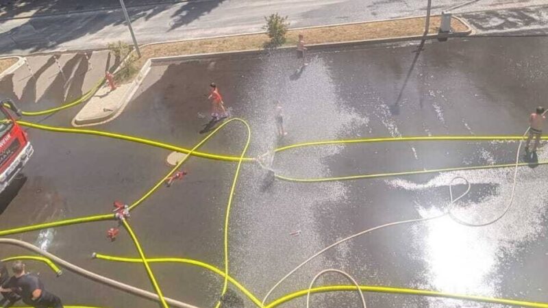Kinderdorf Hückeswagen: Wasserschlacht an der Feuerwehr