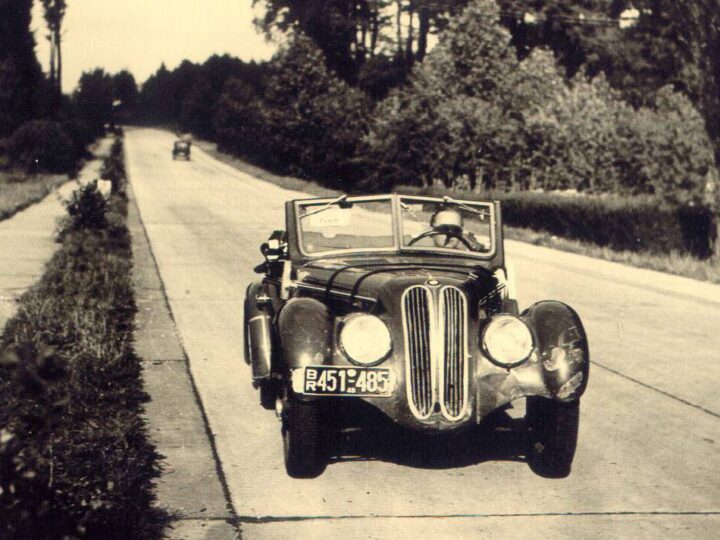 Gastbeitrag Geschichtswerkstatt: Der Gentleman-Rennfahrer, der den Grenzlandring erfand
