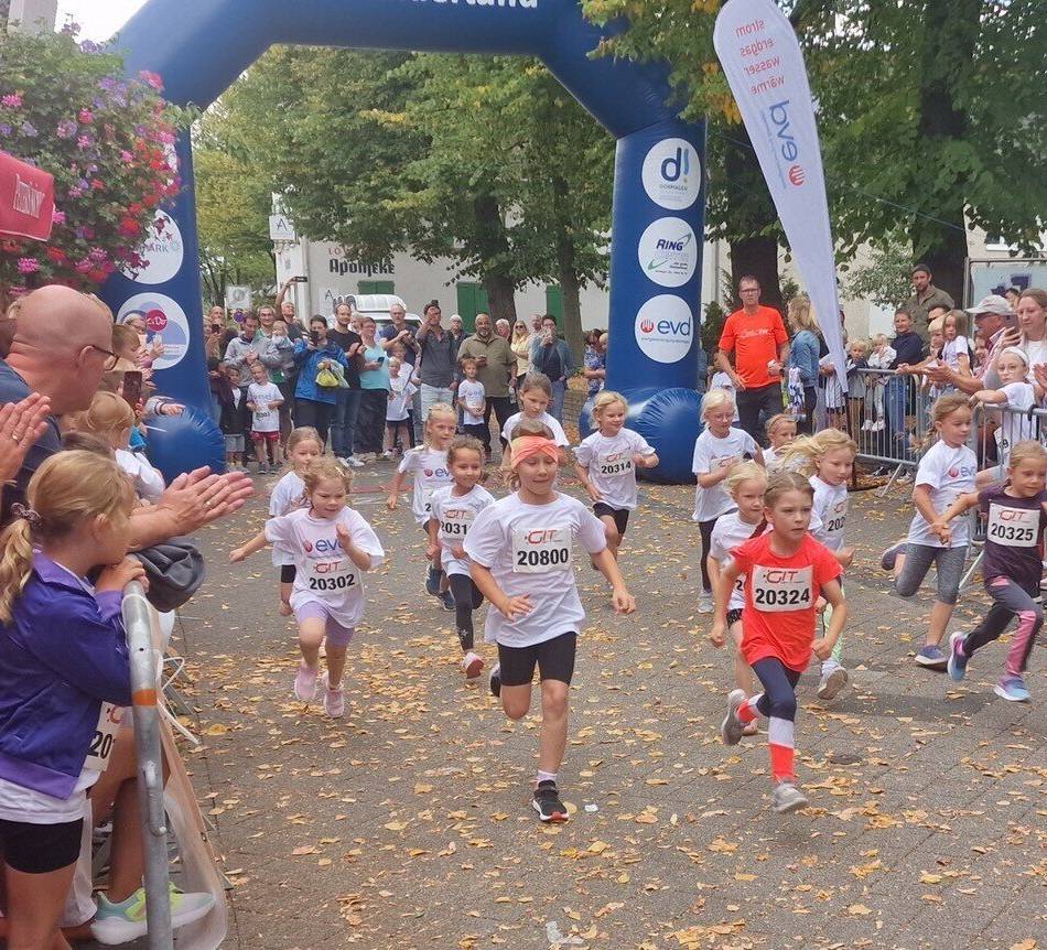 Fünf Altersklassen am Start: Mit Vollgas über die Kö – „Kinder-Citylauf“ startet zum zweiten Mal