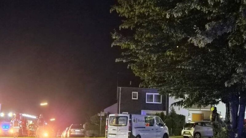 Zwei Einsätze in Hückeswagen: Kochgut brennt auf Herd – Feuerwehr löscht mit Leitungswasser