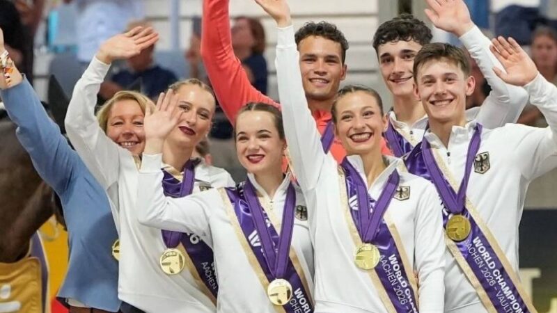 Vor den Augen der ganzen Familie: Yara Jolie Scheel aus Pfalzdorf feiert doppelten WM-Triumph