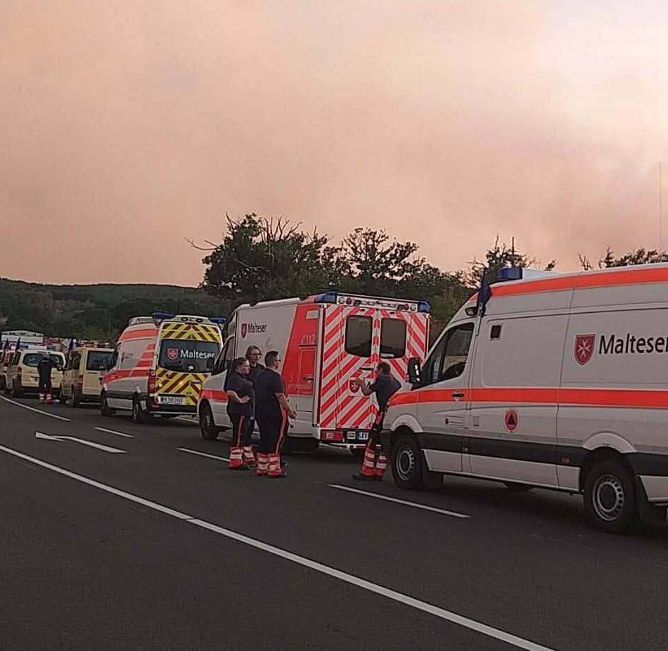 Waldbrand im Kreis Düren: Malteser Hilden-Haan unterstützen Löscharbeiten im Hürtgenwald