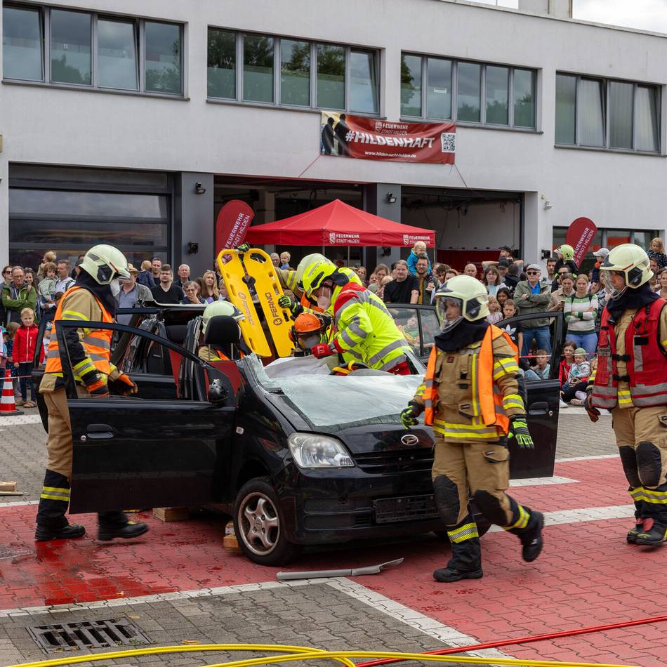 Familienprogramm und Infostände: Hilden sucht Helden – Tag der offenen Tür bei der Feuerwehr