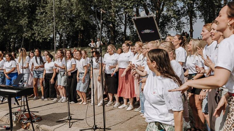 Festival in Weeze: Frauenchor eröffnet San Hejmo mit „Abriss-Medley“