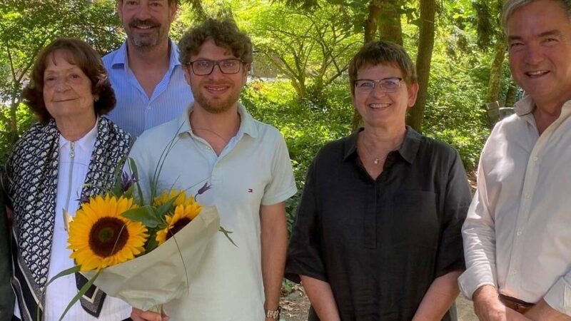 Düsseldorfer Künstler zieht ins Weberhaus: Neuer Stipendiat macht Alltag zur Kunst