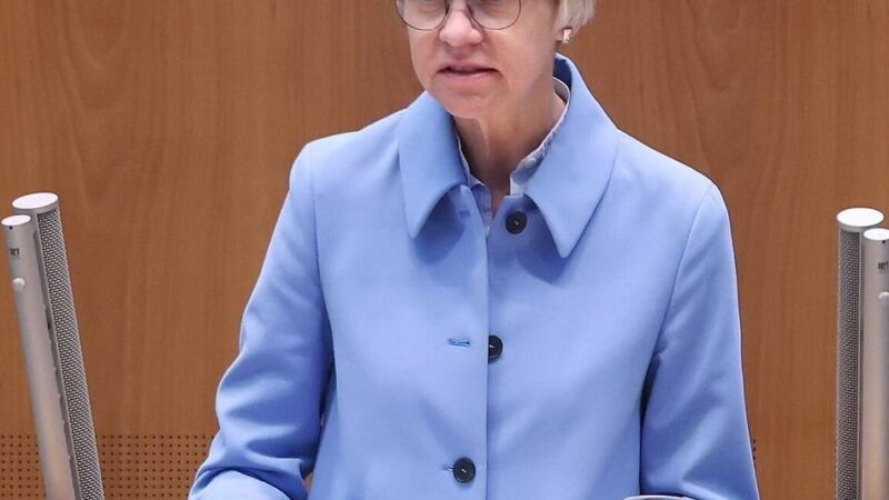 Bildung im Gespräch: Schulministerin Dorothee Feller kommt nach Schwalmtal