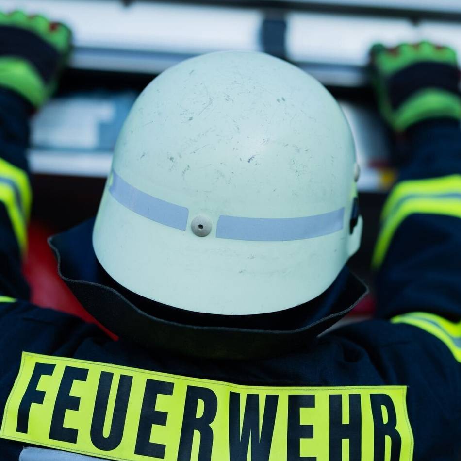Polizei warnt eindringlich: Heckenbrand in Niederkrüchten