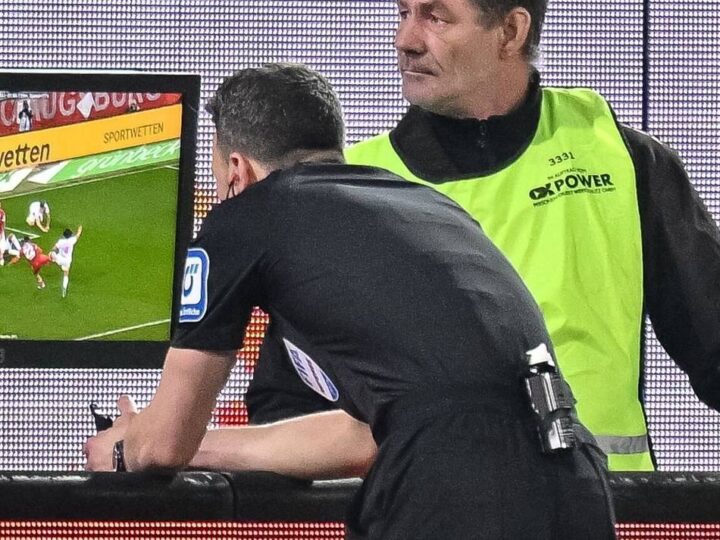 Schneller und einheitlicher: „Keine Playstation-Entscheidungen“ – Uefa denkt bei VAR um