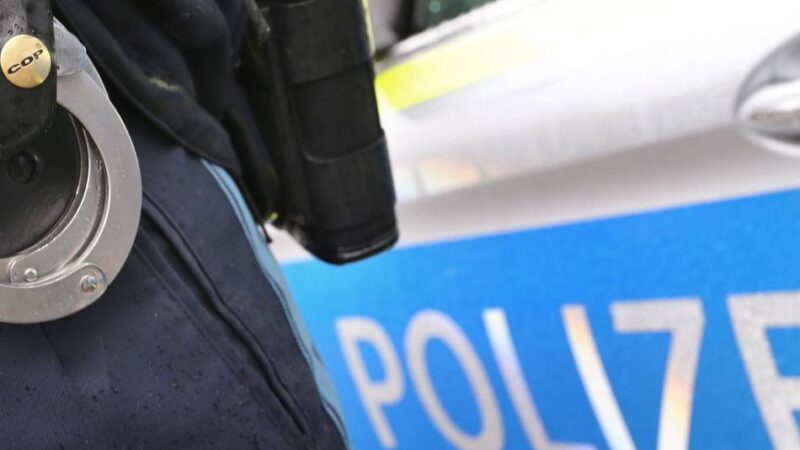 Festnahme in Neuss: Unter Drogen auf gestohlenem E-Scooter unterwegs