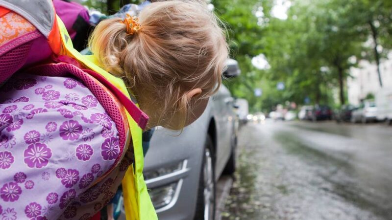 Schulwegsicherheit in Dinslaken: Bürgermeister will persönlich vor Schulen den Verkehr kontrollieren