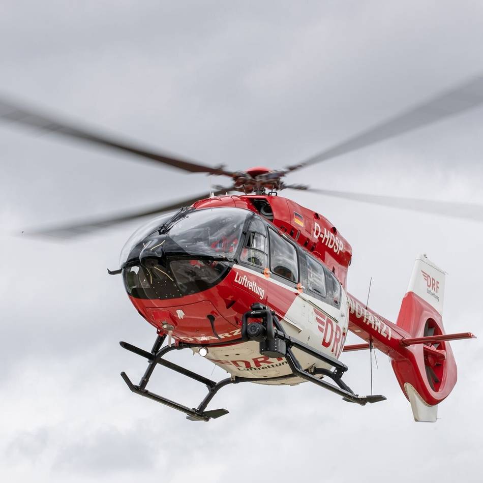 Emmerich: Rettungshubschrauber nach Mofa-Unfall – 15-Jähriger schwer verletzt