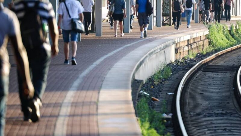 Zwischen Duisburg und Essen: Deutsche Bahn sperrt wichtige NRW-Strecke im Herbst gleich zweimal