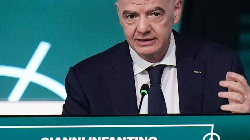 Wiederwahl als Fifa-Präsident: „Ein Versagen, das wir nicht akzeptieren können“ – Wales und England entziehen Infantino die Unterstützung