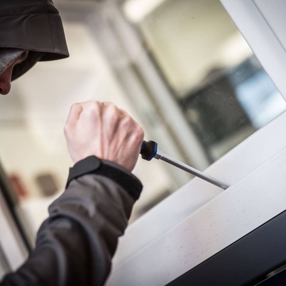 Einbruch in Neuss-Rosellen: Einbrecher rechnen nicht mit Bewohner im Haus