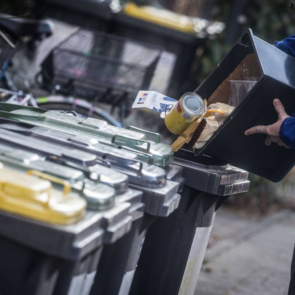 Mülltrennung in Duisburg: Wann Pizzakarton und Kassenbon nicht ins Altpapier dürfen