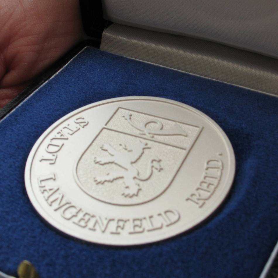 Vorschläge bis 16. Oktober einreichen: Stadt Langenfeld sucht Kandidaten für Ehrenmedaille