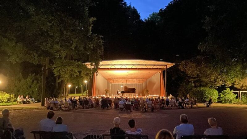 Klever Klaviersommer: Bach und Beethoven im Forstgarten