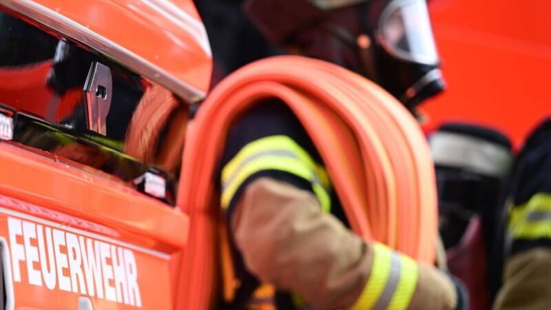 Feuerwehreinsatz in Waldniel: Flächenbrand in Schwalmtal – Ausbreitung verhindert
