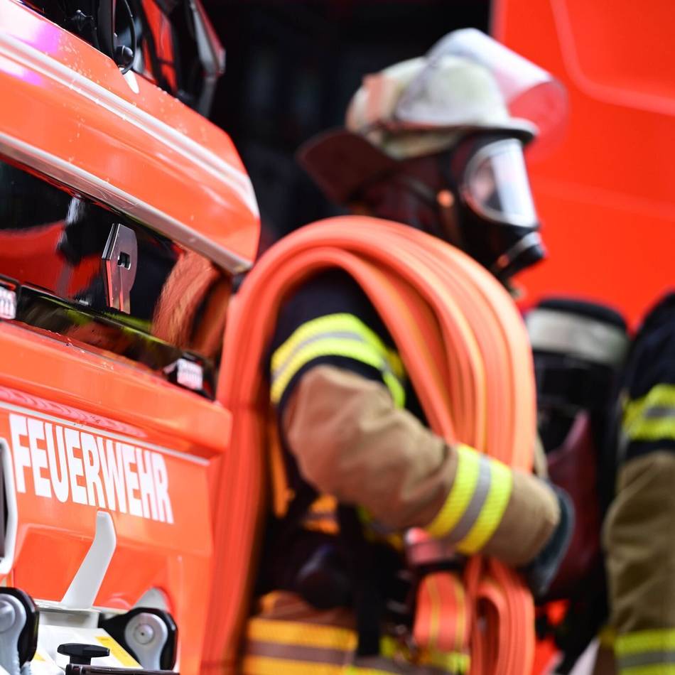 Feuerwehreinsatz in Waldniel: Flächenbrand in Schwalmtal – Ausbreitung verhindert