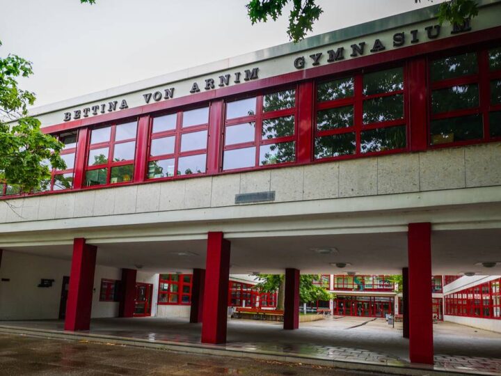 Bettina-von-Arnim-Gymnasium Dormagen: Wenn sich im Klassenzimmer die Hitze staut – CDU wirft Stadt Tatenlosigkeit vor