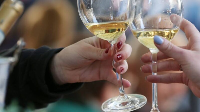 28. bis 30. August in Rheinberg: Der August endet mit einem Weinfest auf dem Großen Markt