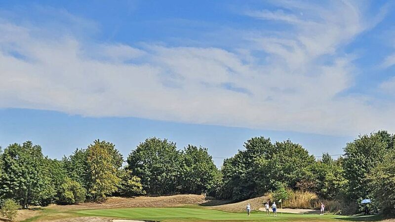 Duvenhof und Renneshof in Willich: Hitze und Trockenheit bringen Golfplätze an ihre Grenzen