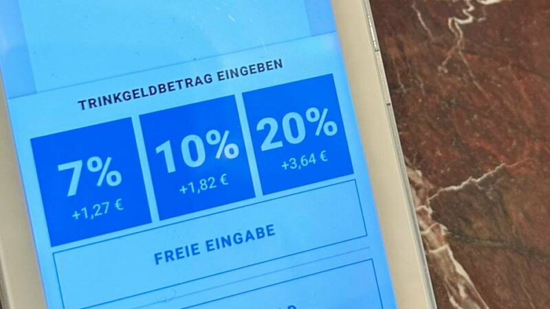 Trinkgeld bald auch im Einzelhandel? So reagieren Neusser: „Für viele wäre das ein Tabubruch“