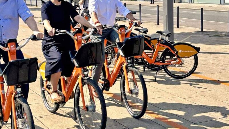 Leihradsystem in Moers und Neukirchen-Vluyn: Metropolradruhr startet mit 120 Rädern an 32 Stationen