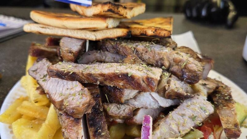 Feierabend mit Geschmack: 14 Foodtrucks machen Jüchen zum internationalen Schlemmermarkt