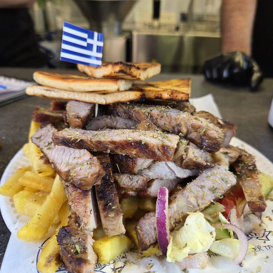 Feierabend mit Geschmack: 14 Foodtrucks machen Jüchen zum internationalen Schlemmermarkt