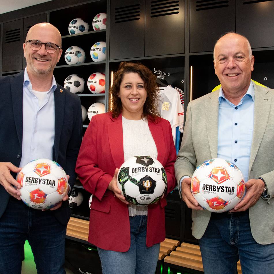 Unternehmensbesuch des Bürgermeisters: Profi- und Amateursport: Warum Derbystar so erfolgreich ist